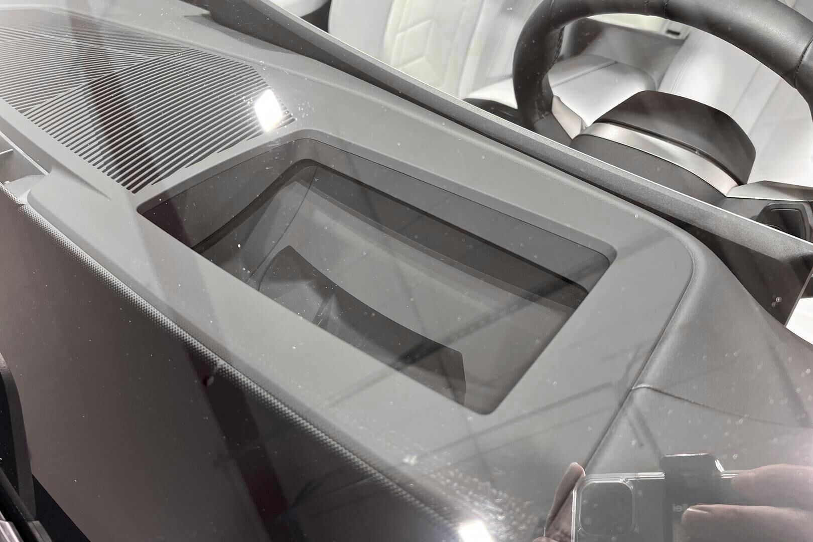 BMW i5 iso kuva 16