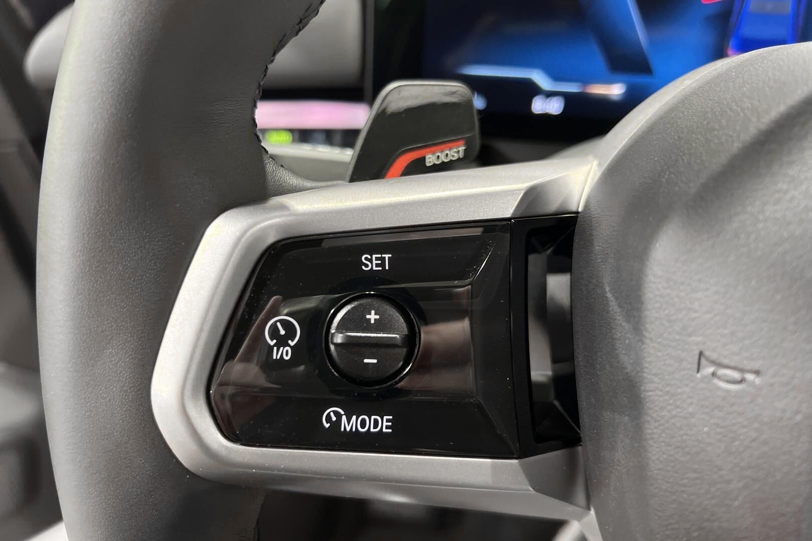 BMW i5 iso kuva 18