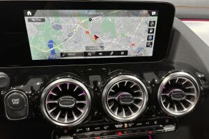 Mercedes-Benz EQA esikatselu 12