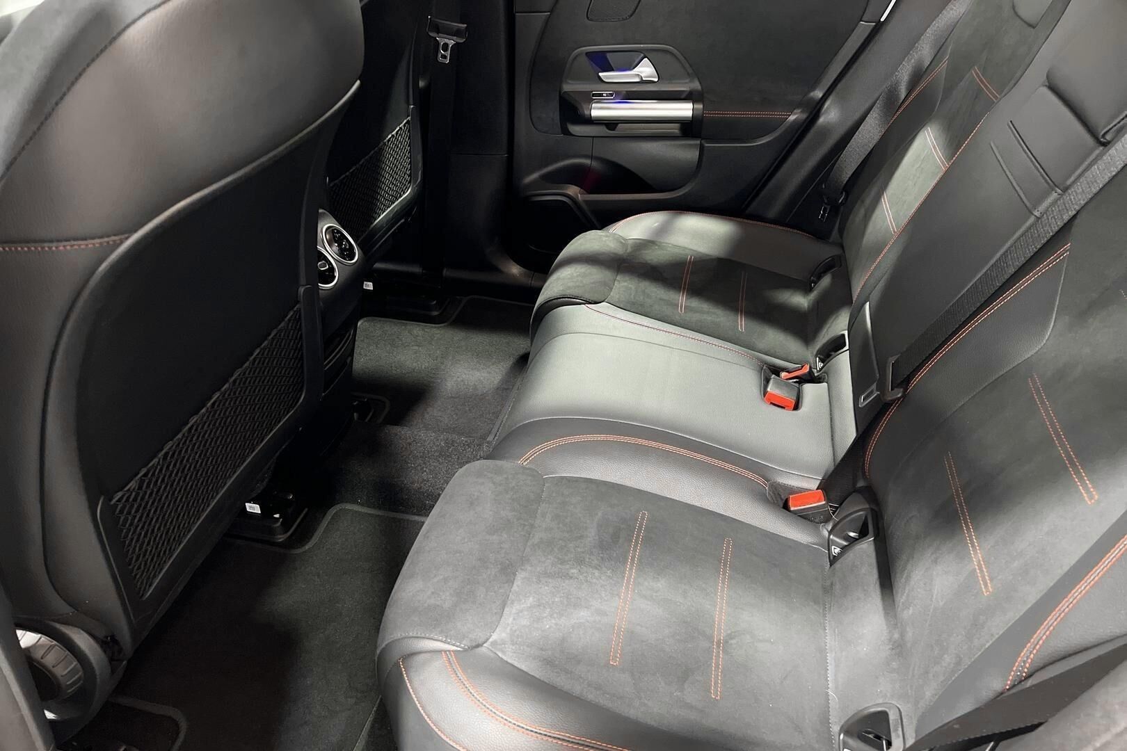 Mercedes-Benz EQA iso kuva 6