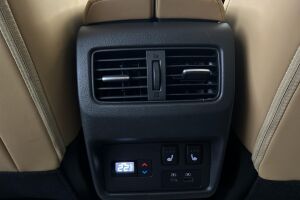 Nissan X-Trail esikatselu 15