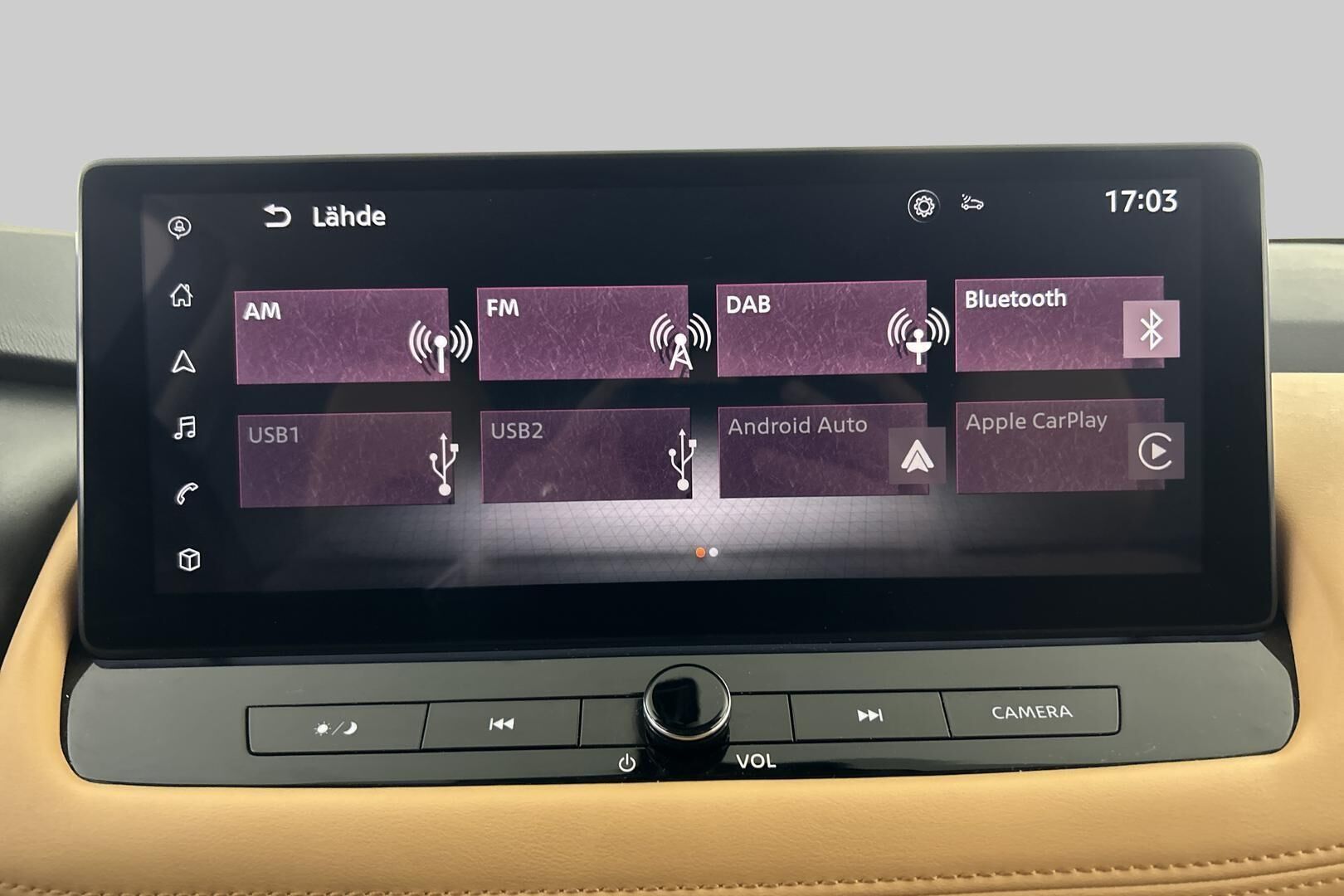 Nissan X-Trail iso kuva 28