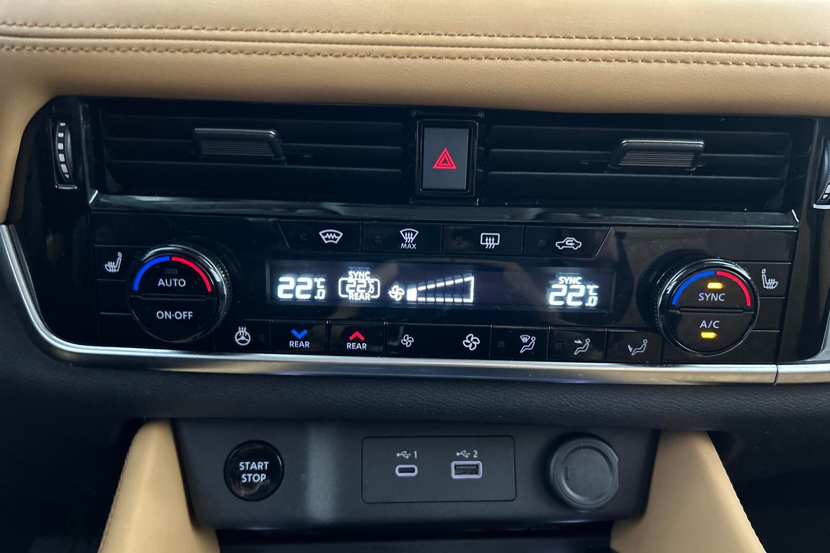 Nissan X-Trail iso kuva 31