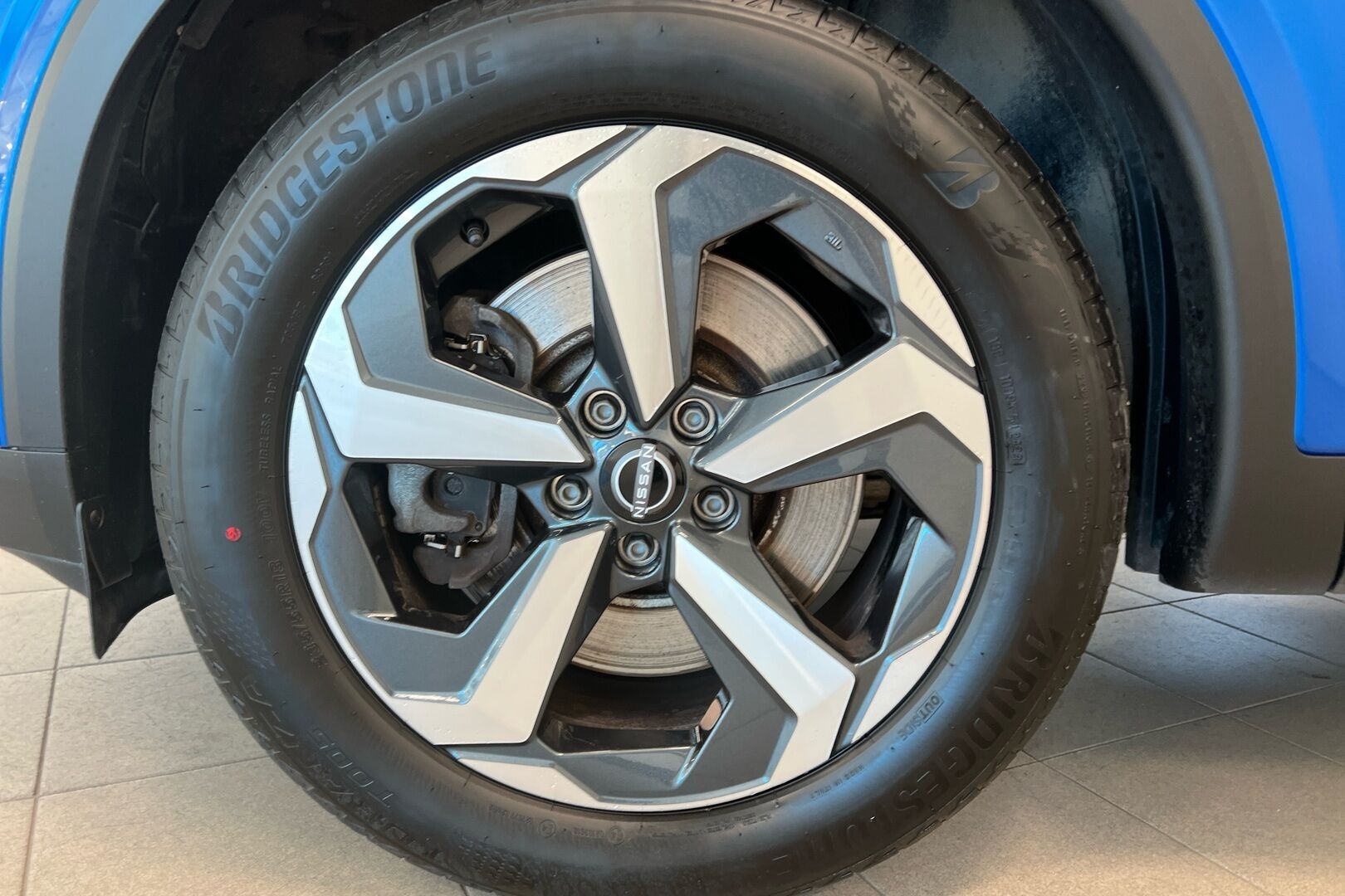 Nissan Qashqai iso kuva 11