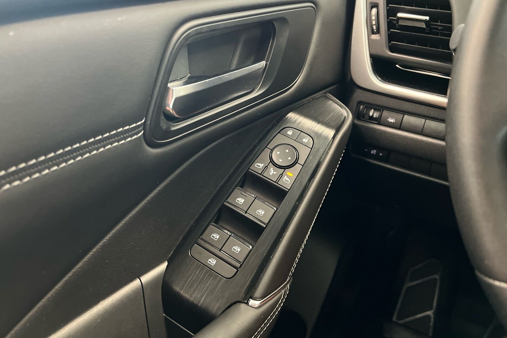 Nissan Qashqai iso kuva 18