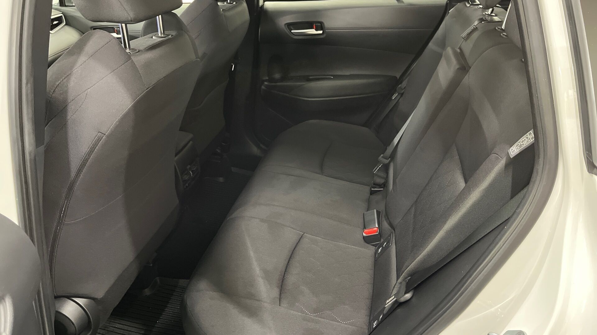 Toyota Corolla Cross iso kuva 8