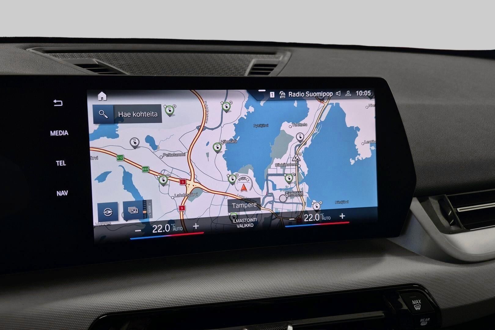 BMW X1 iso kuva 11