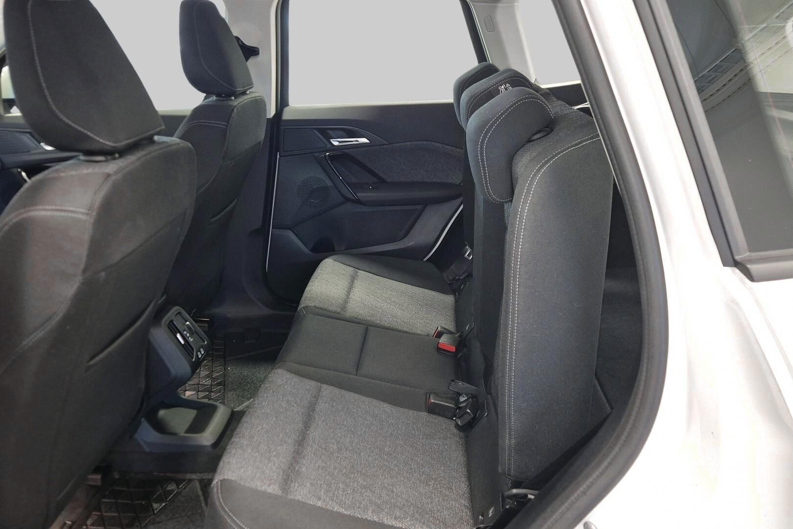 BMW X1 iso kuva 7
