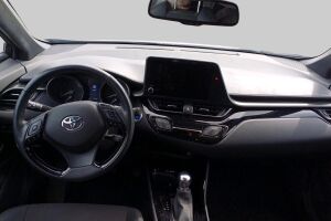 Toyota C-HR esikatselu 1