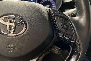 Toyota C-HR esikatselu 18