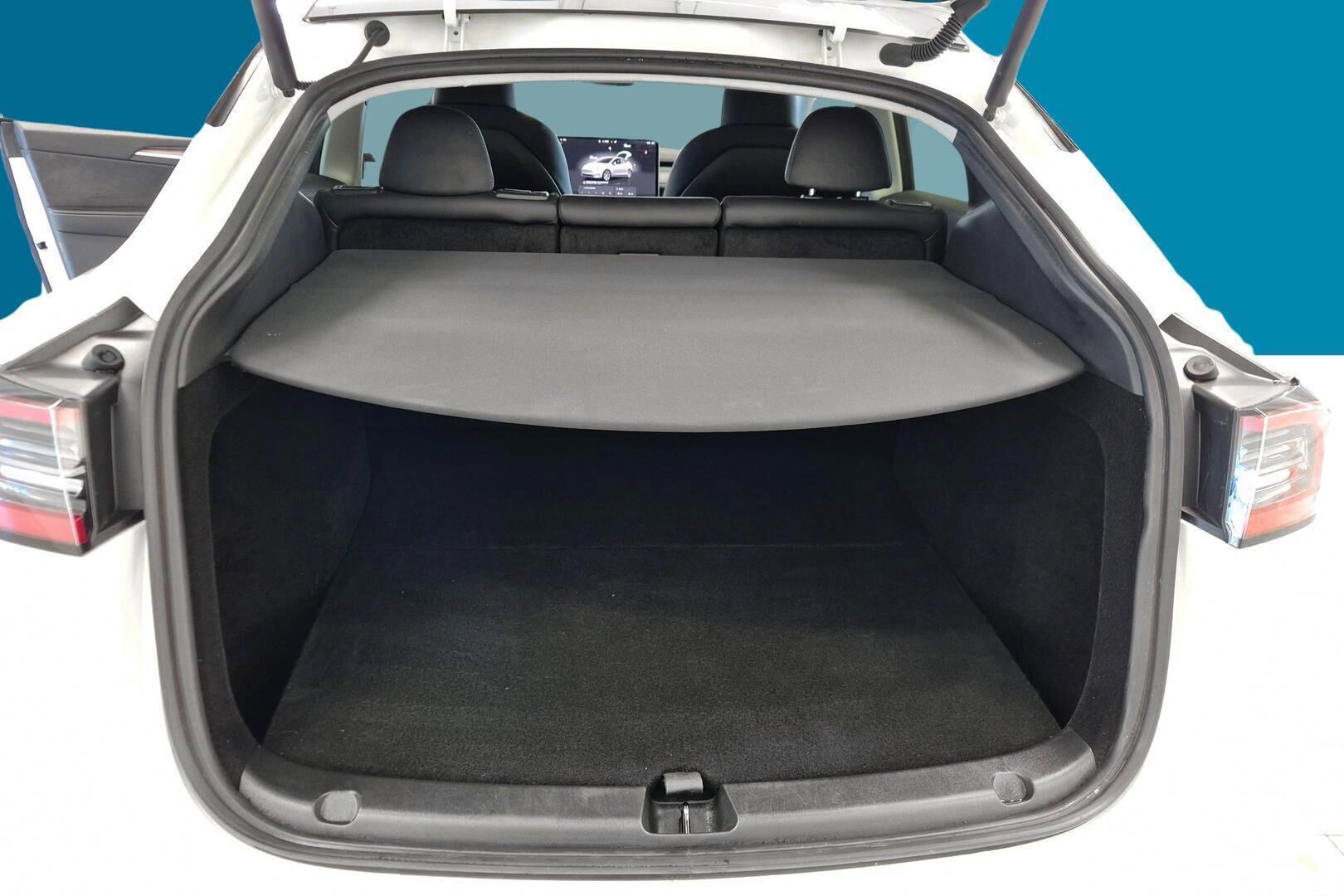 Tesla Model Y iso kuva 12