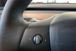 Tesla Model Y esikatselu 18