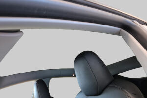 Tesla Model Y esikatselu 20