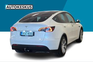 Tesla Model Y esikatselu 5