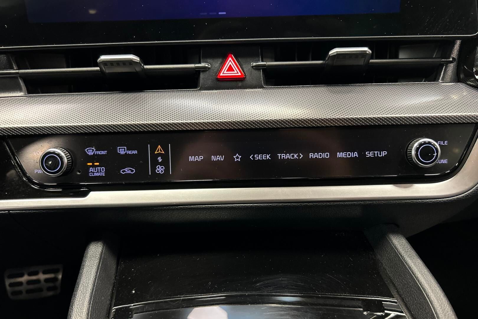 Kia Sportage iso kuva 24