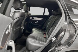 Mercedes-Benz EQC esikatselu 10