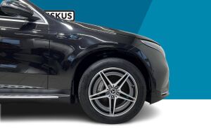 Mercedes-Benz EQC esikatselu 13