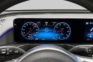 Mercedes-Benz EQC esikatselu 14