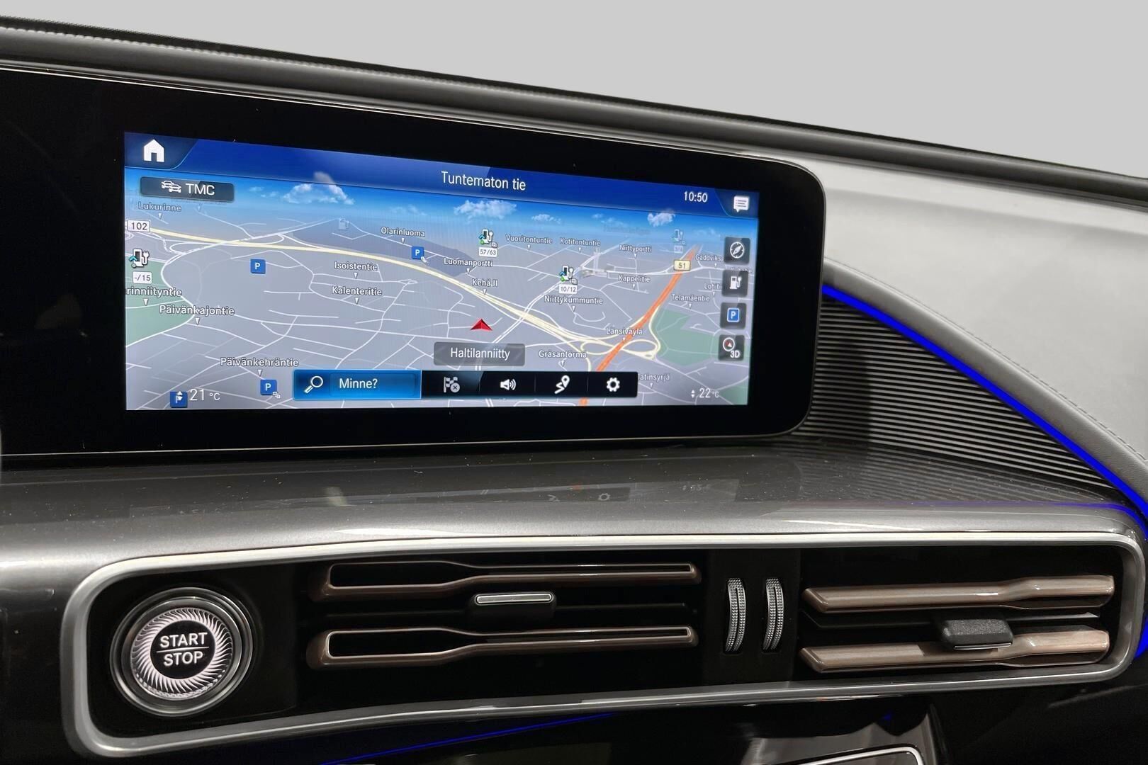 Mercedes-Benz EQC iso kuva 15
