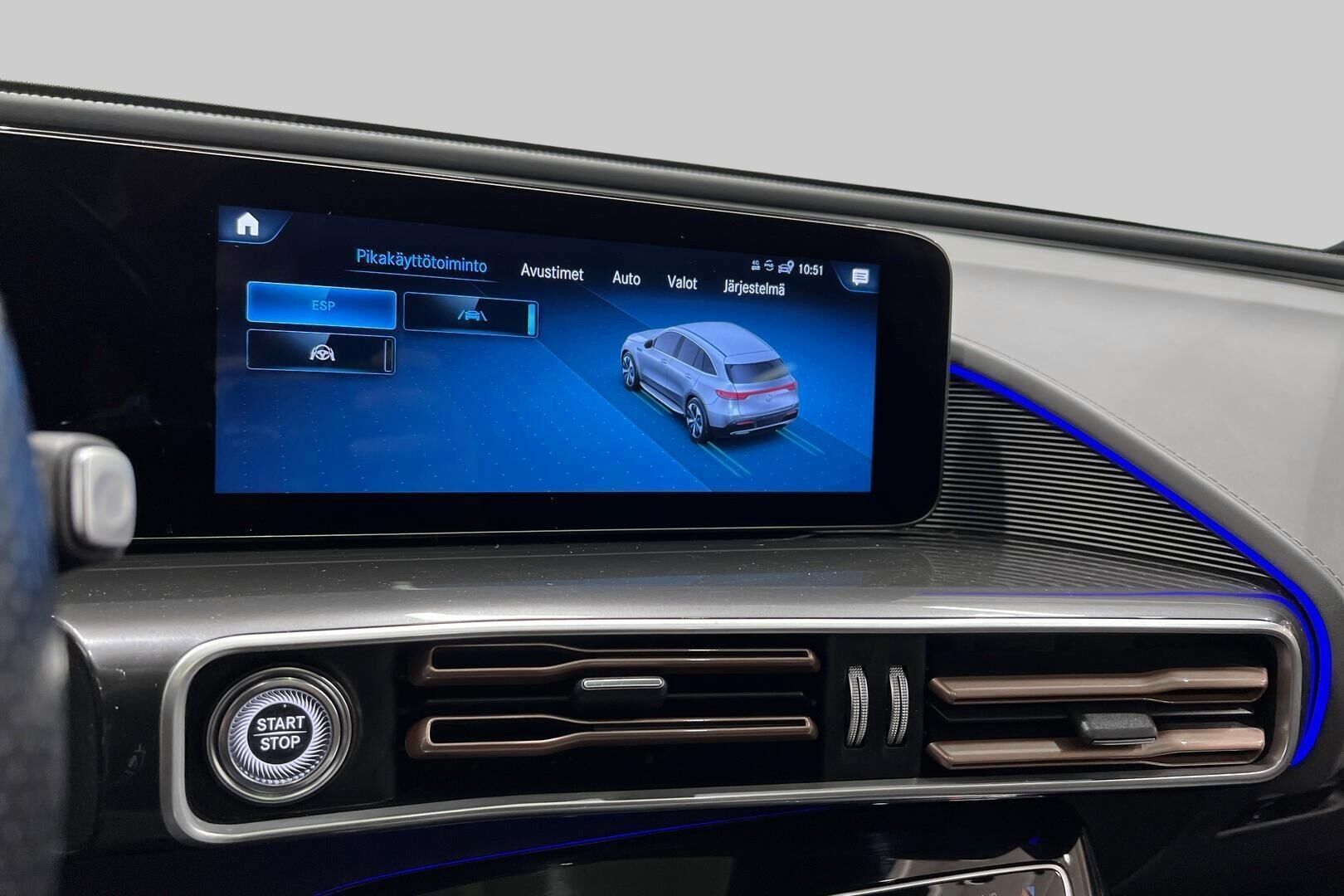 Mercedes-Benz EQC iso kuva 20