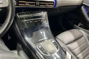 Mercedes-Benz EQC esikatselu 24