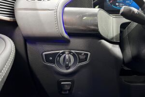 Mercedes-Benz EQC esikatselu 29