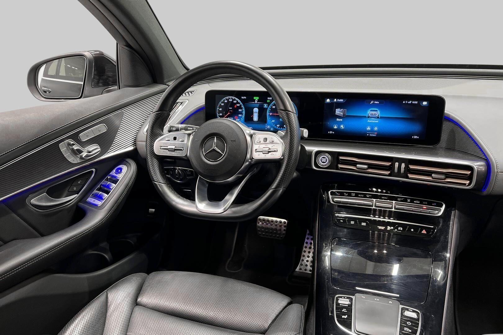Mercedes-Benz EQC iso kuva 31