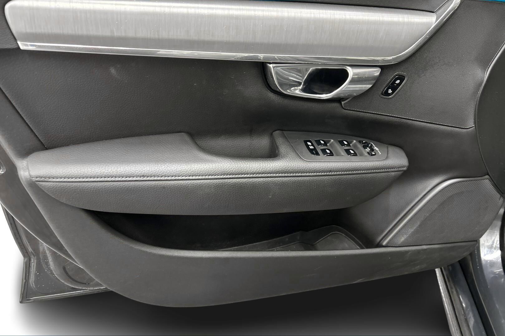 Volvo V90 iso kuva 8