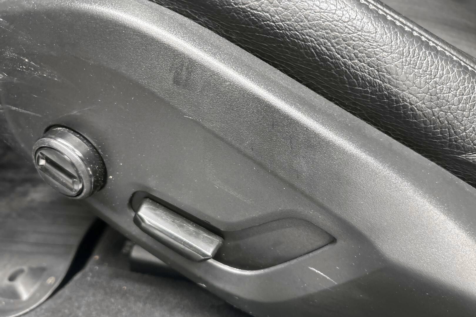 Volvo V90 iso kuva 9