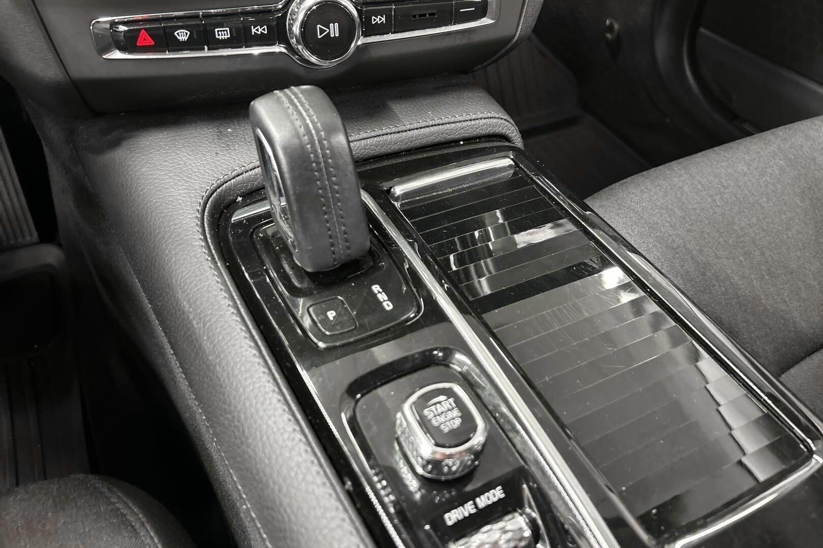 Volvo V90 iso kuva 24