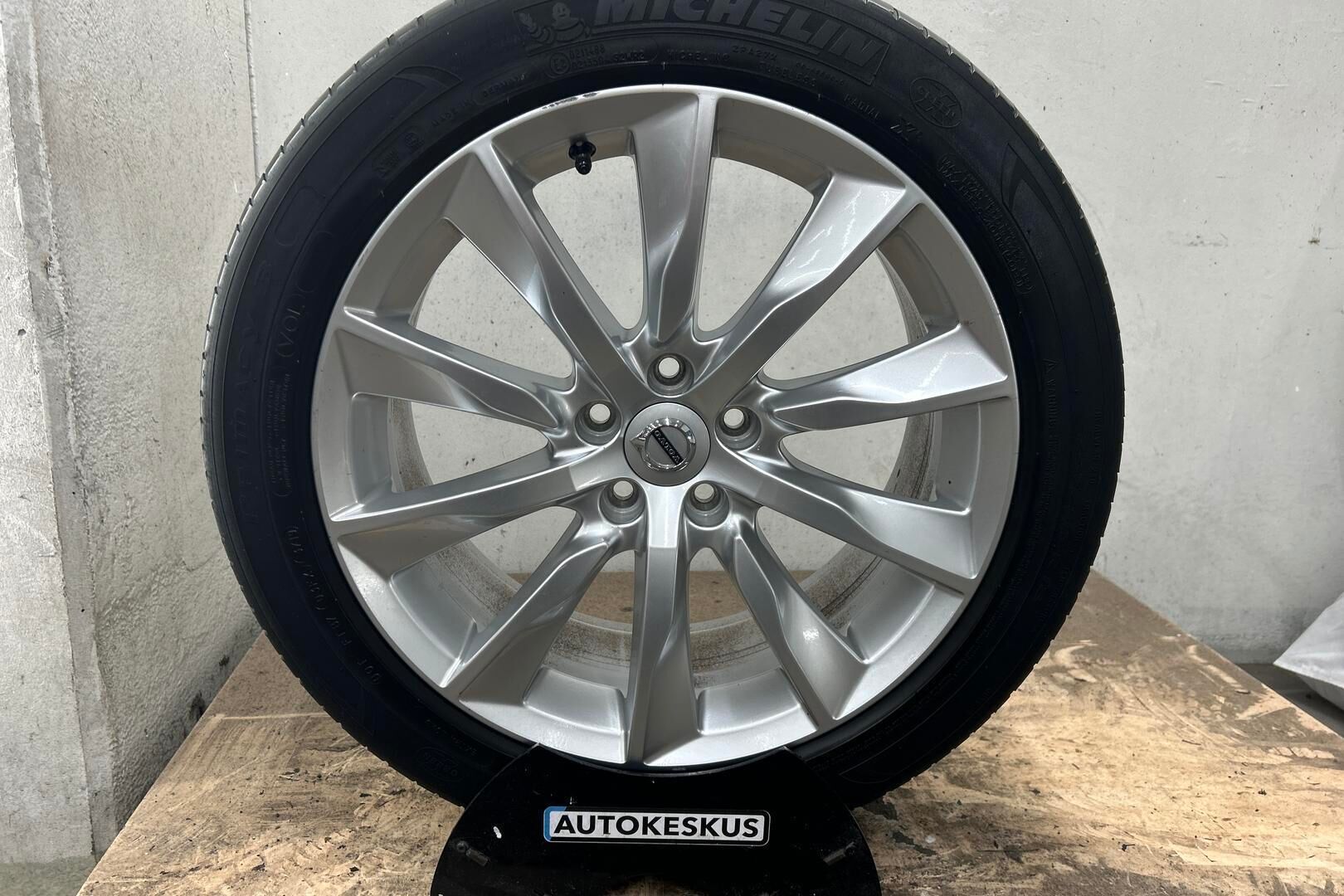 Volvo V90 iso kuva 25