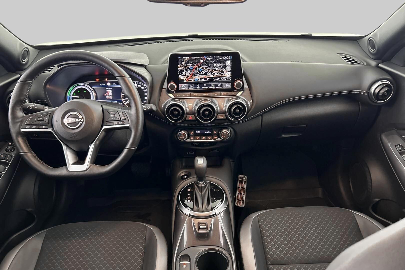 Nissan Juke iso kuva 10