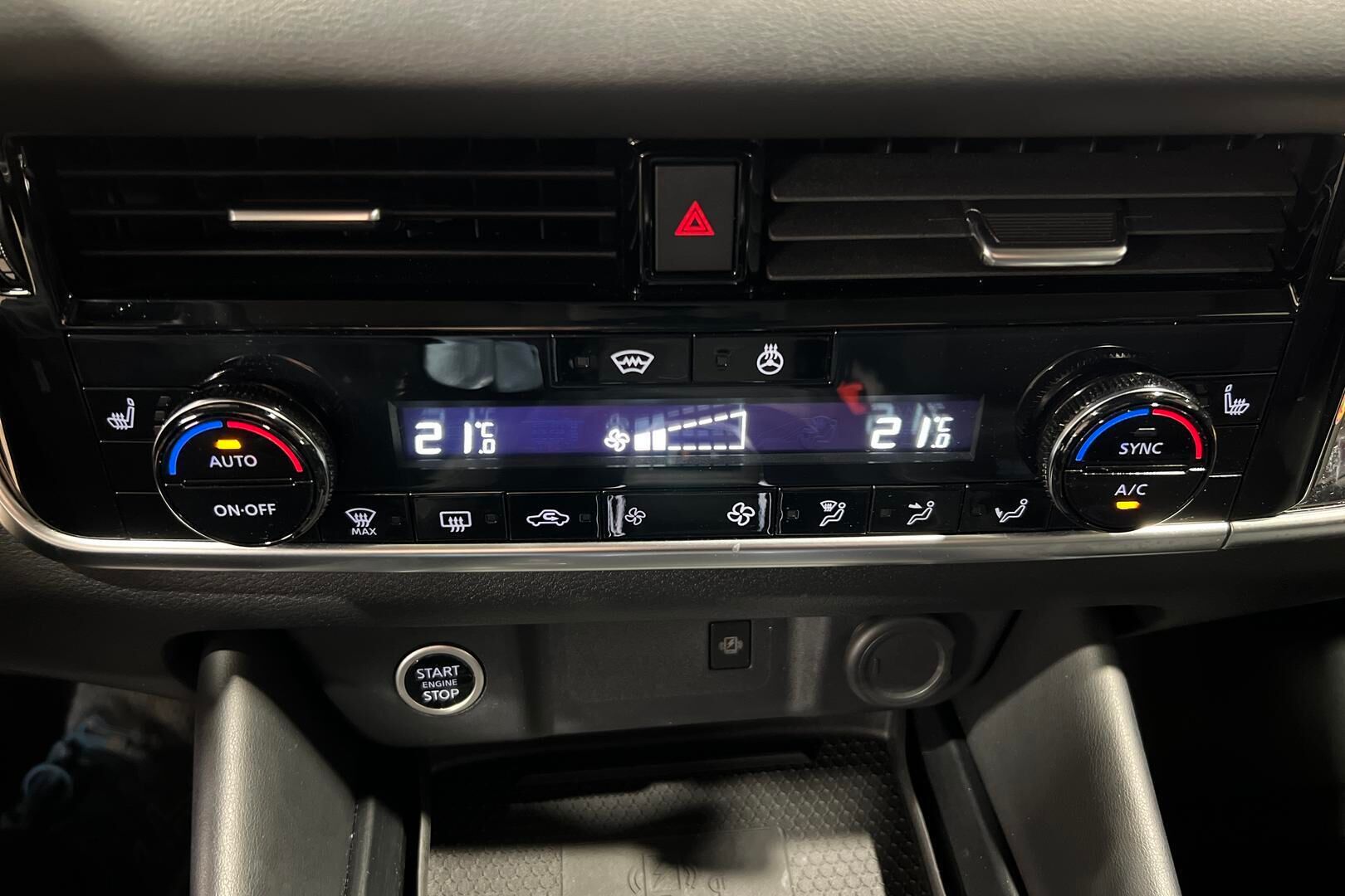 Nissan Qashqai iso kuva 17