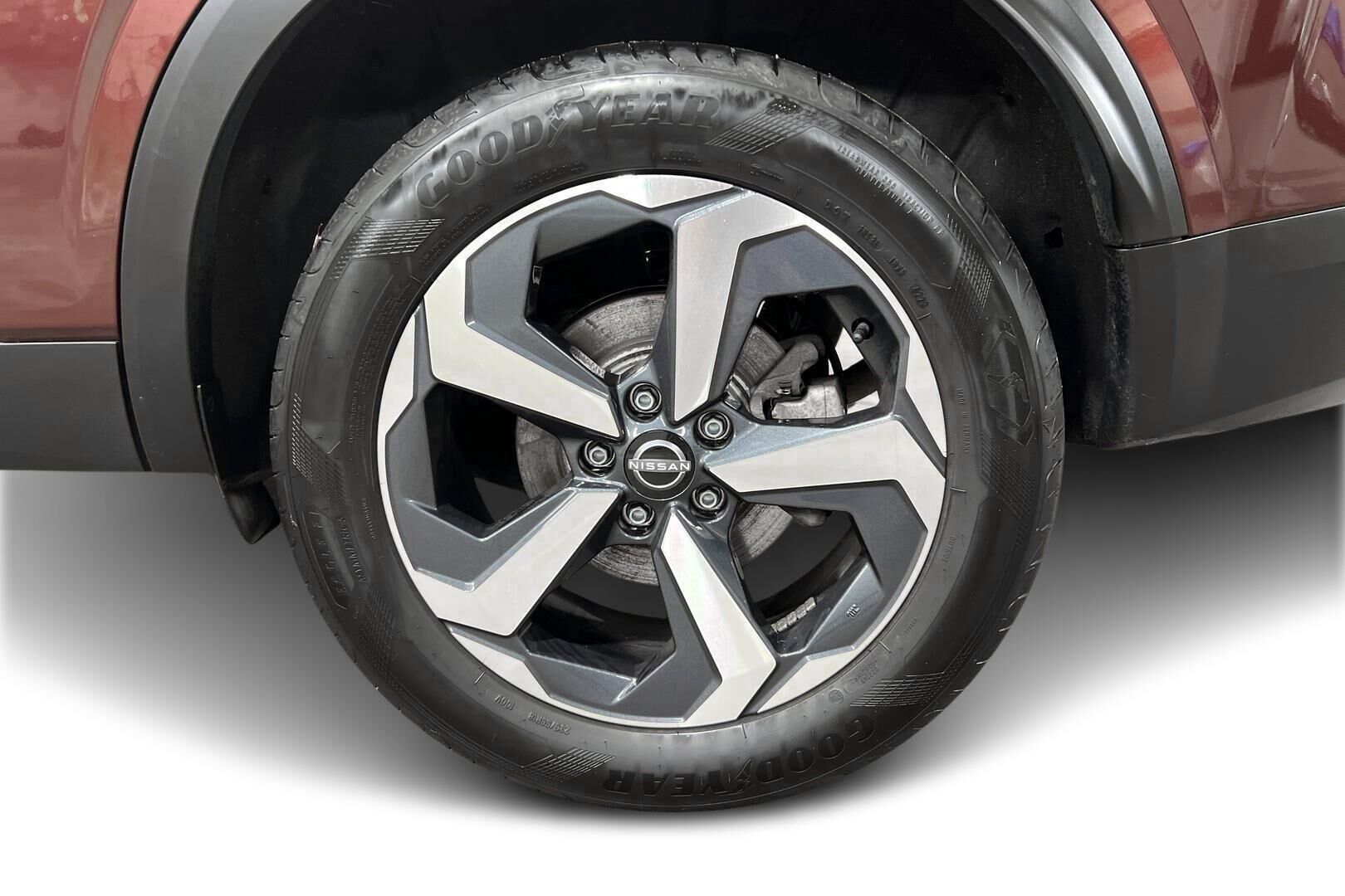 Nissan Qashqai iso kuva 13