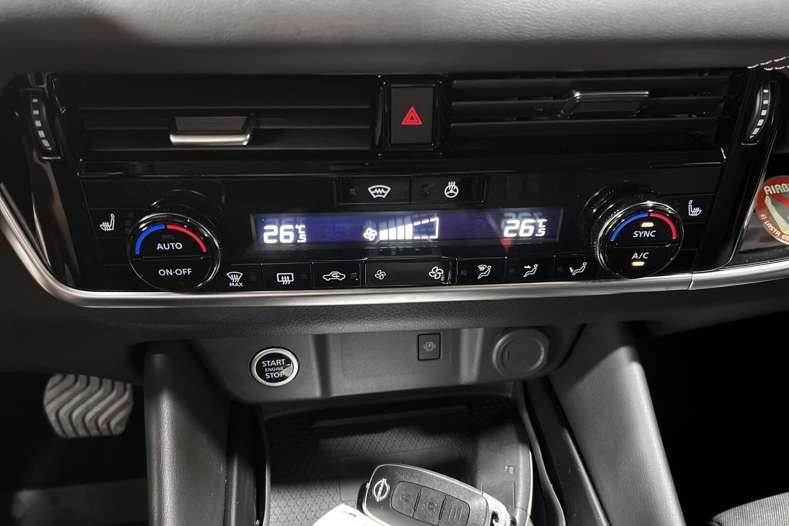 Nissan Qashqai iso kuva 18