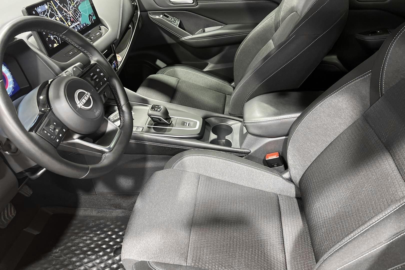 Nissan Qashqai iso kuva 9