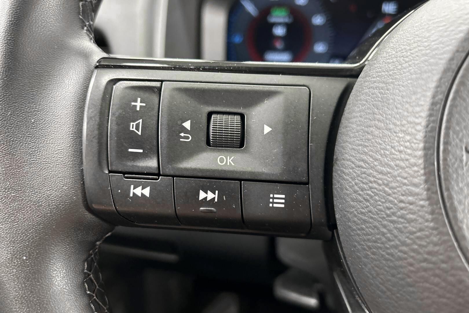 Nissan Qashqai iso kuva 15