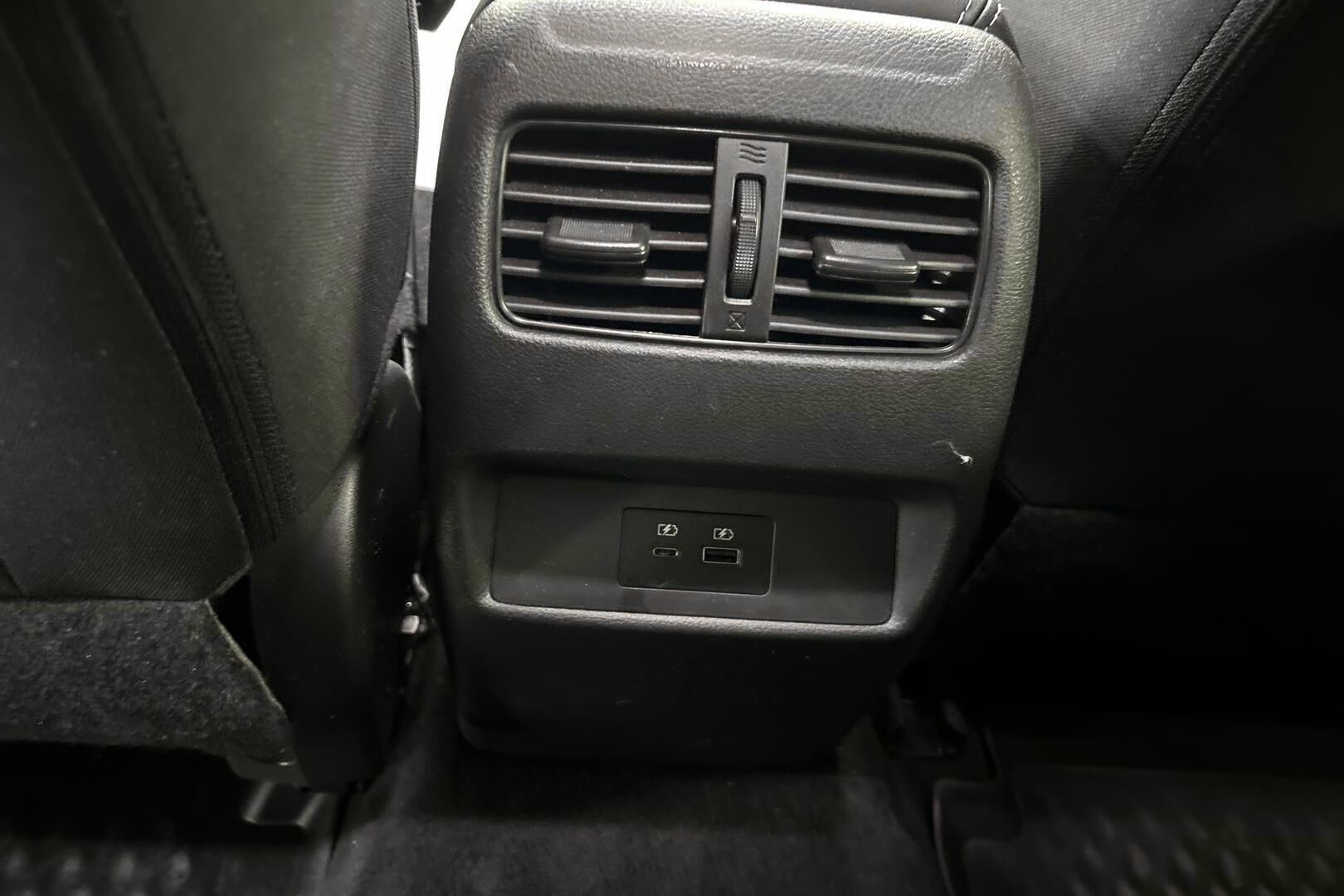 Nissan Qashqai iso kuva 24