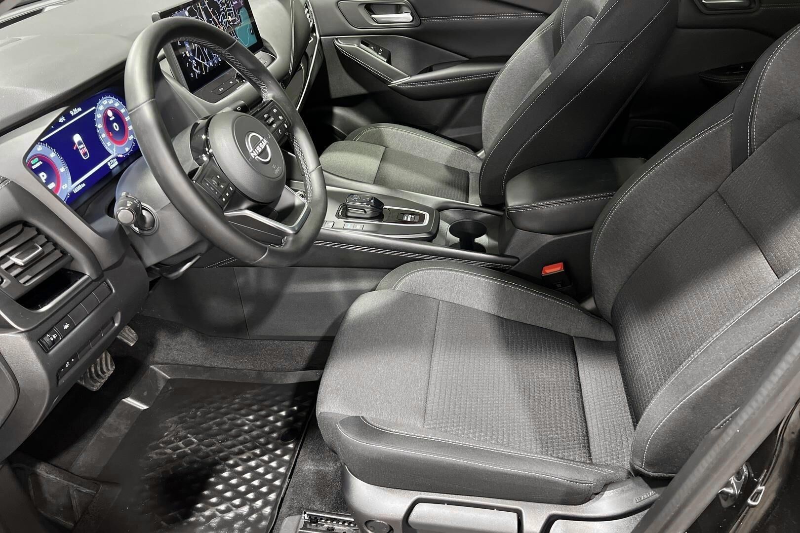 Nissan Qashqai iso kuva 6