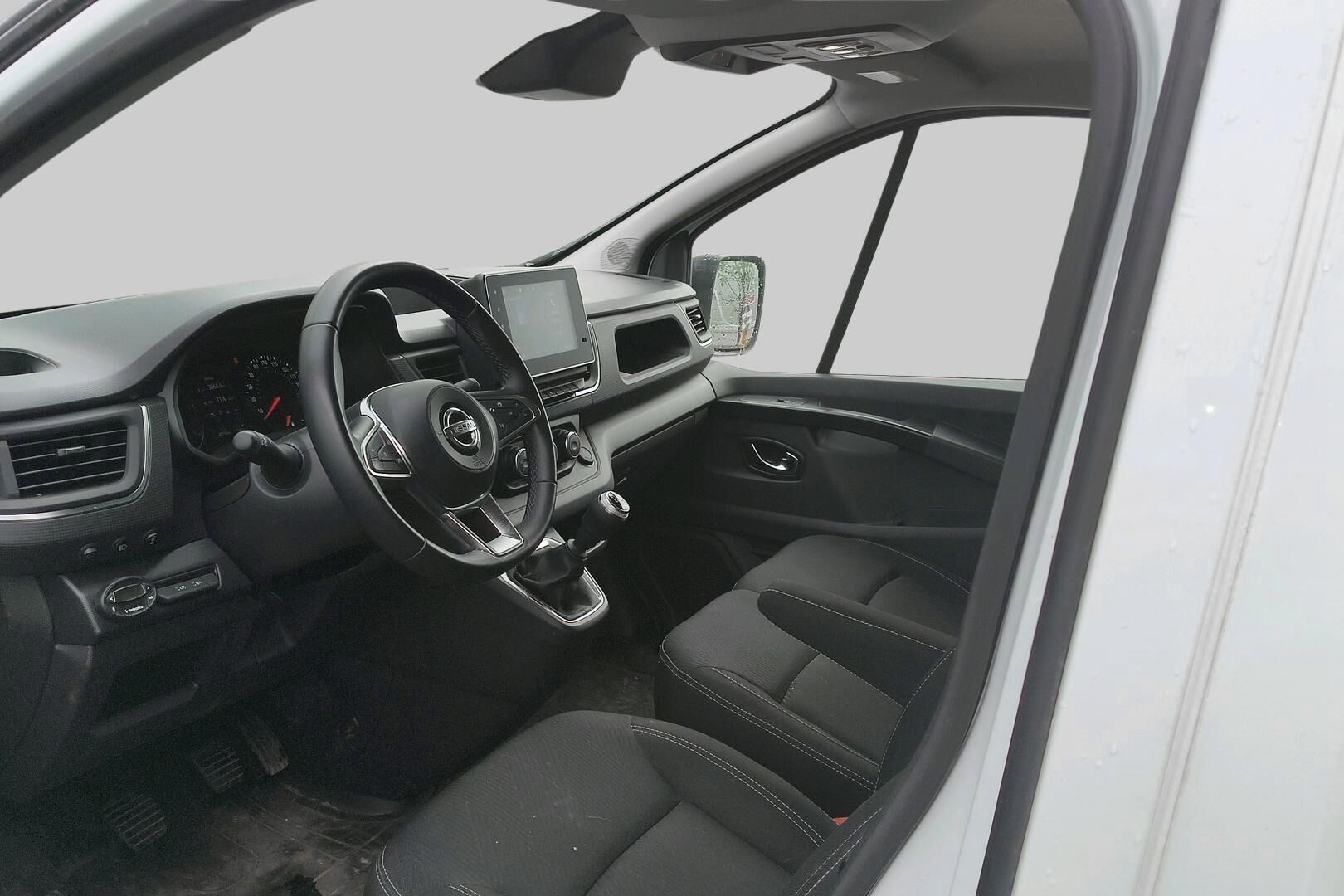 Nissan Primastar iso kuva 1