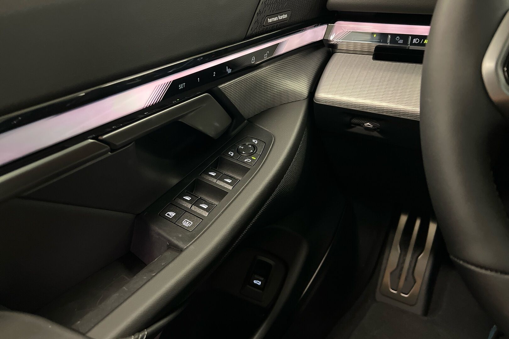 BMW I5 iso kuva 16