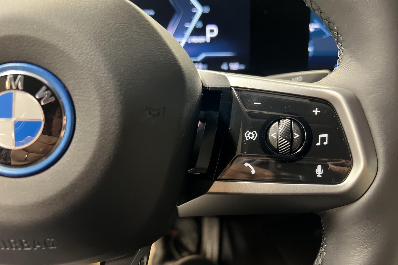 BMW i5 iso kuva 17