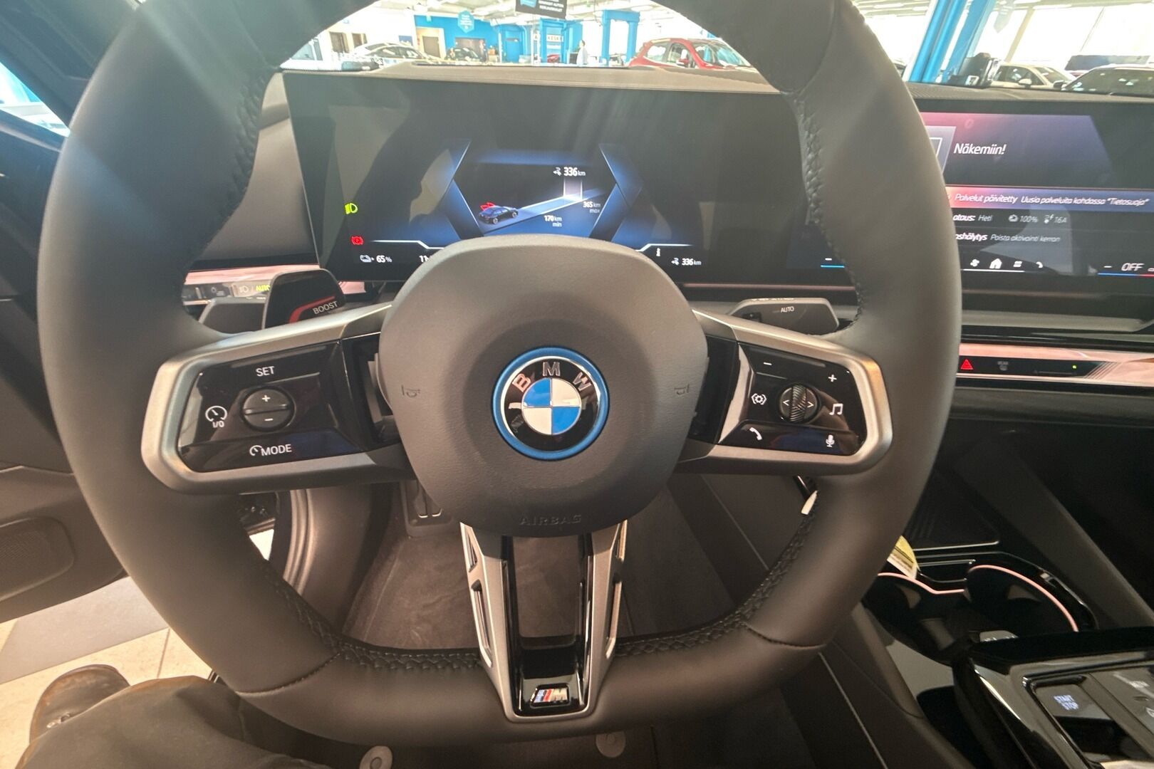 BMW i5 iso kuva 13