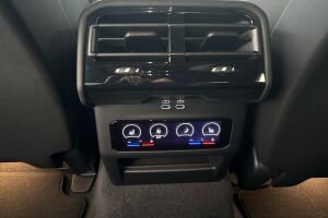 BMW i5 esikatselu 15