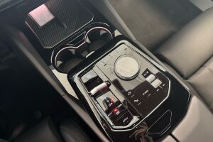 BMW i5 esikatselu 18