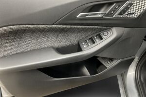 BMW 2-sarja esikatselu 11