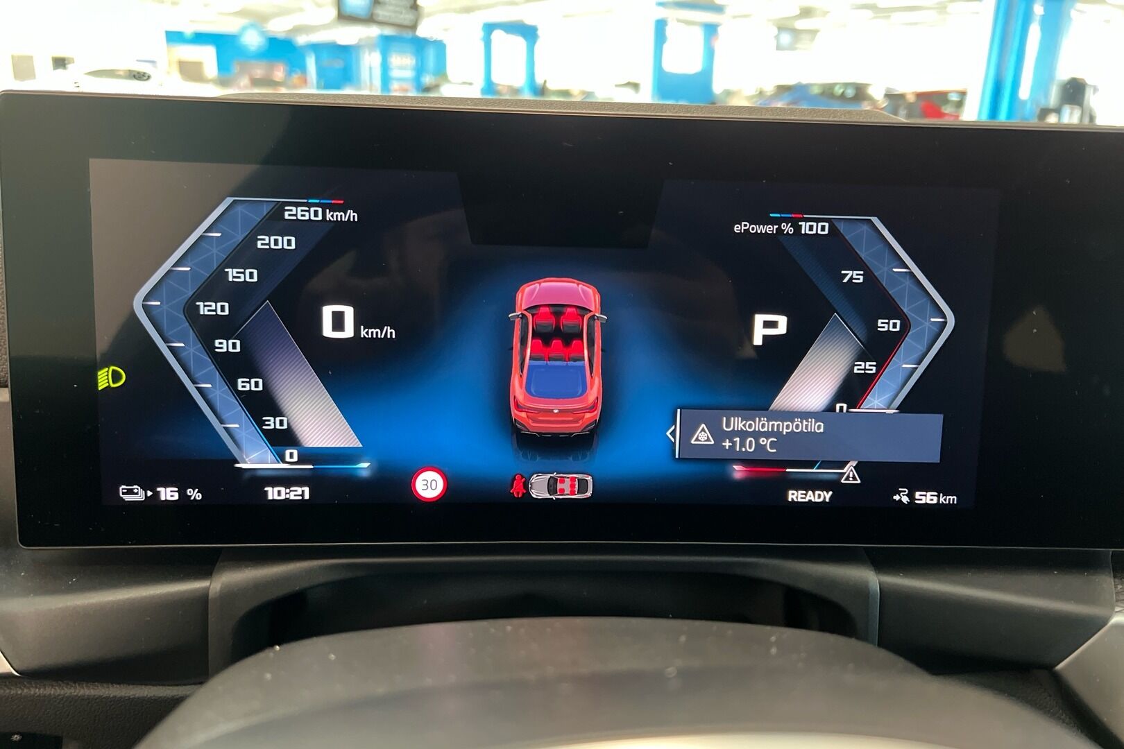 BMW i4 iso kuva 16