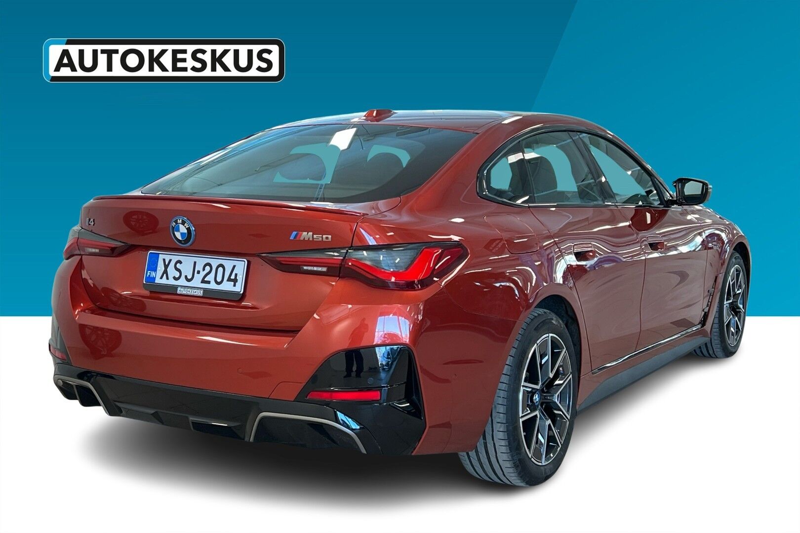 BMW i4 iso kuva 2