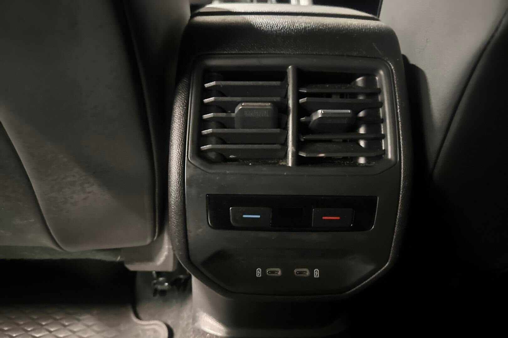 Cupra Leon iso kuva 25