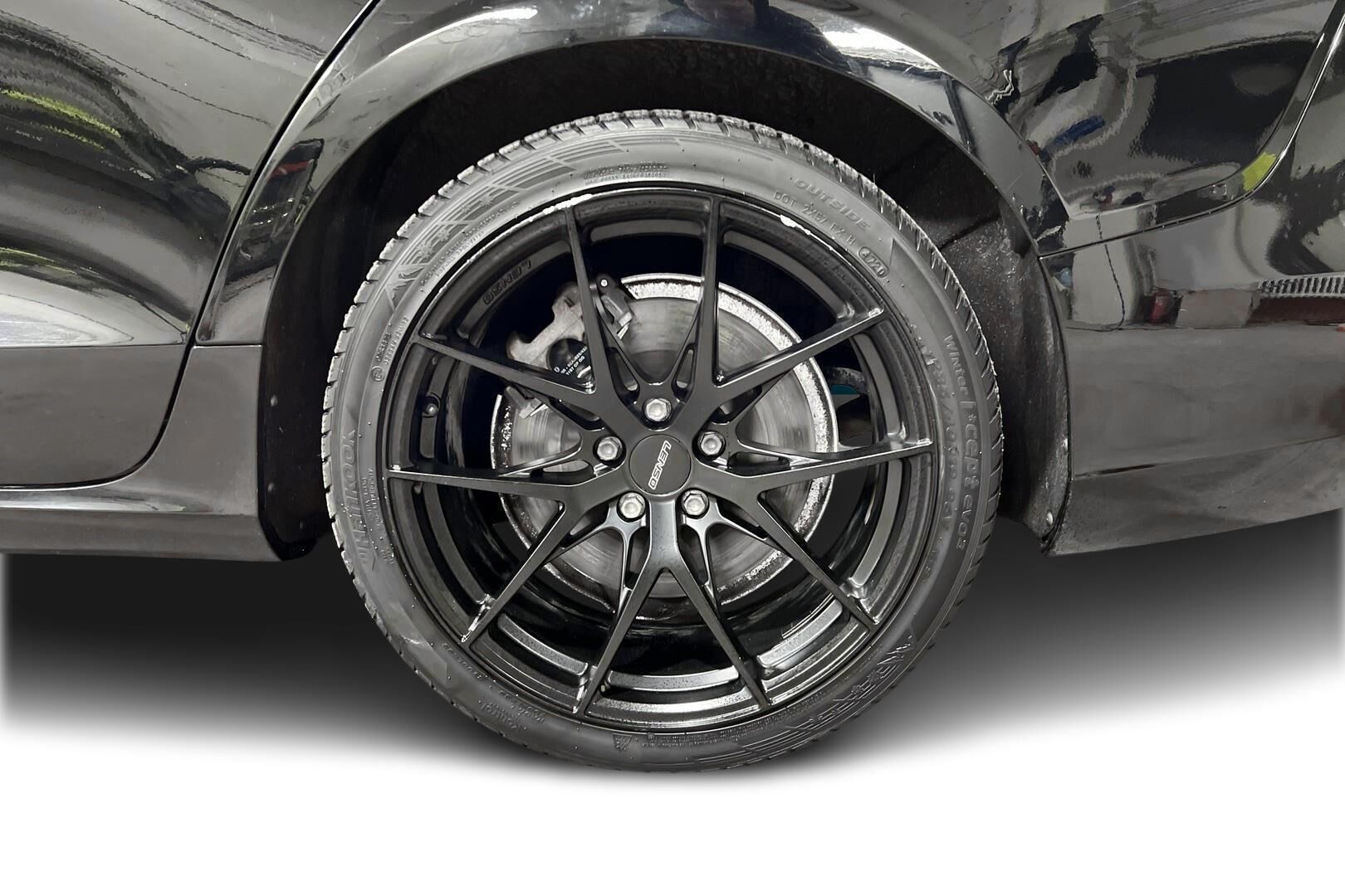 Volvo V60 iso kuva 13